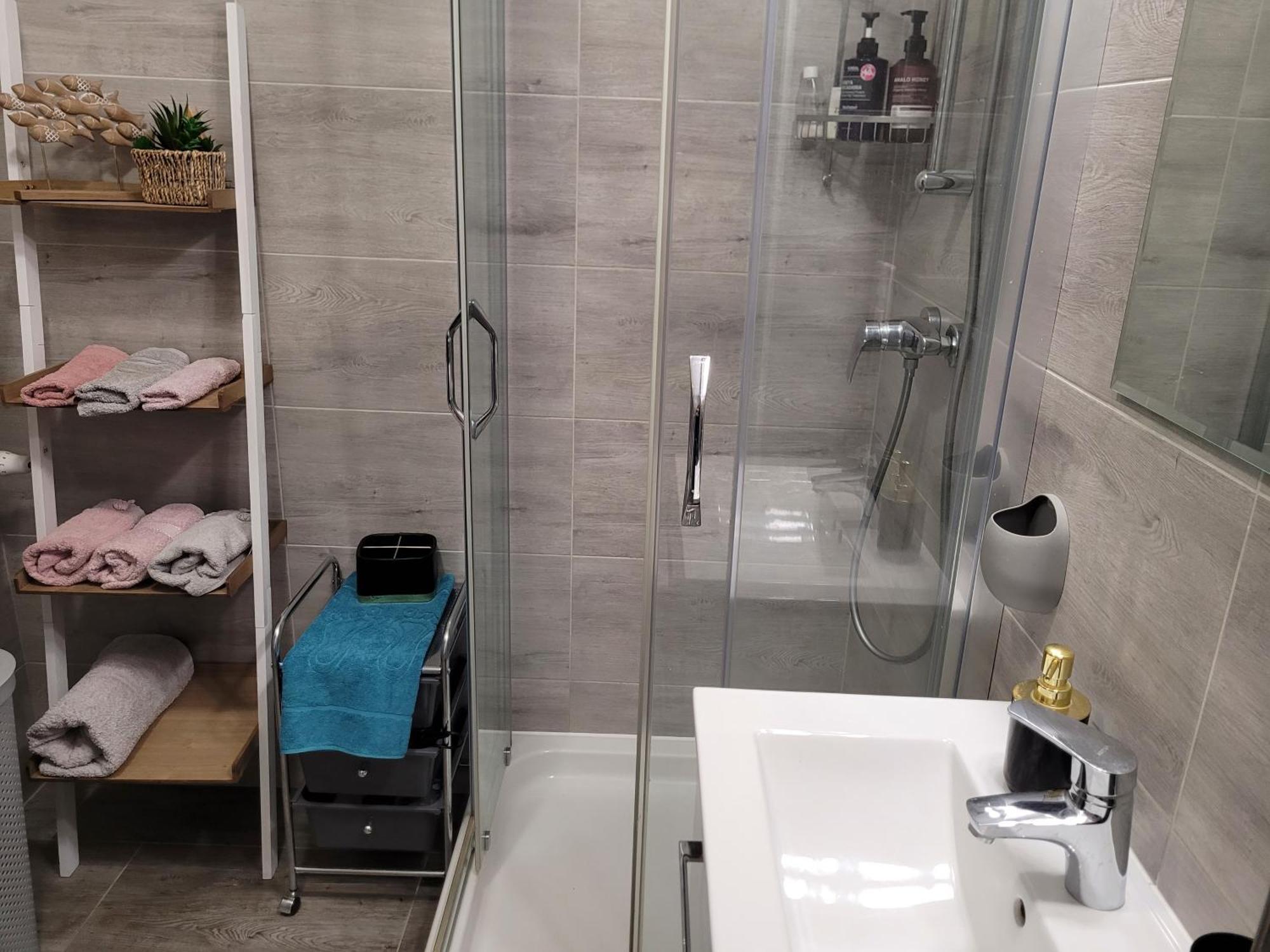 Apartament Lilla イェレニャ・グーラ エクステリア 写真